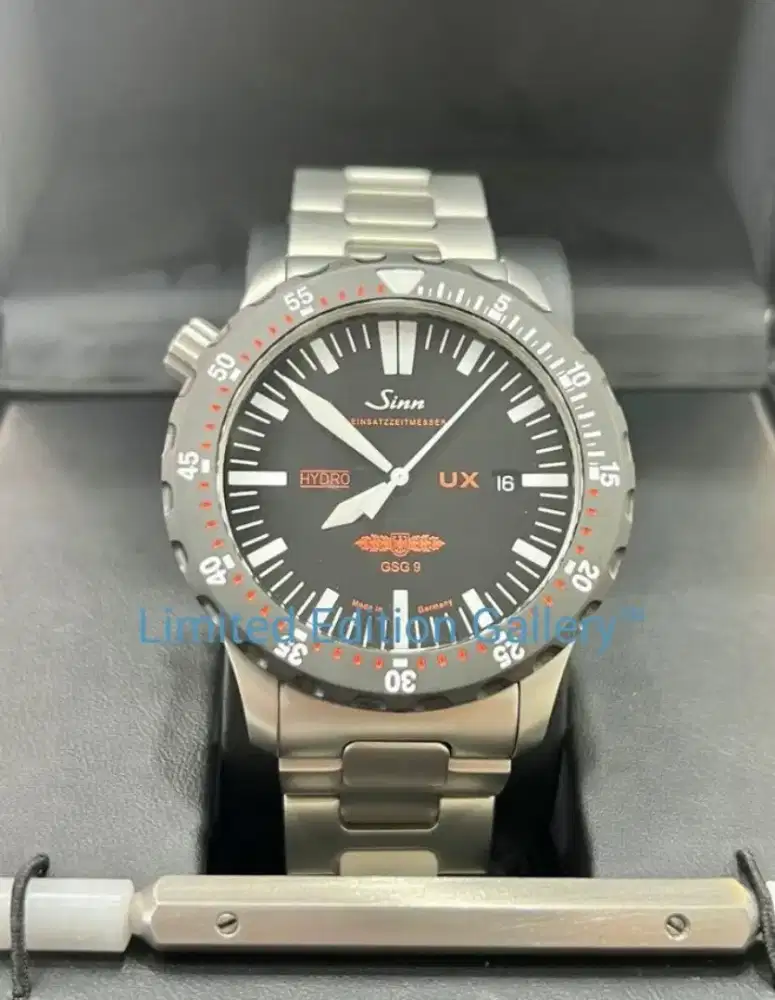 BNOS Professional Diver Sinn UX Hydro 5000m GSG9 Special Edition
