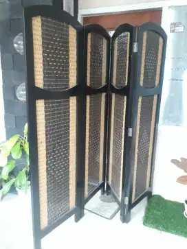 Partisi 4 tirai murah