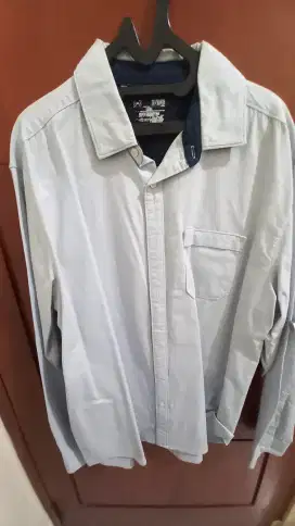 Kemeja lengan panjang under armour