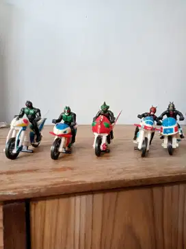 Ksatria Baja Hitam bermotor 5 Pcs second
