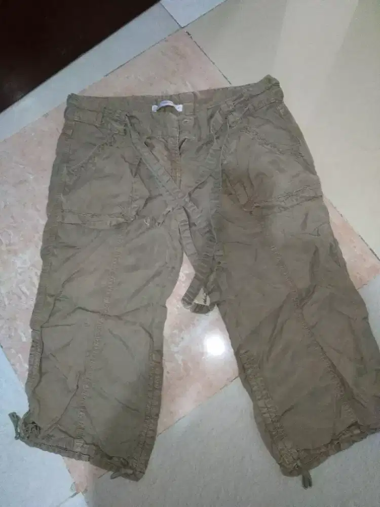 Celana katun modis wanita