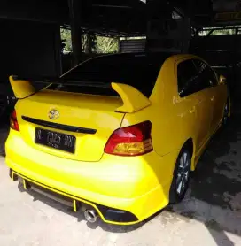 Spoiler Racing Universal khusus untuk mobil sedan,bahan fiberglass boz