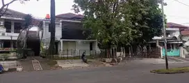 Bangunan Komersil Di Bangbarung Raya Bogor Utara