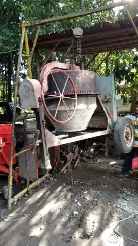 Jual molen cor 50kg ban besi& ban karet siapkerja Ada banyak pilihan