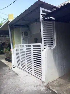 Pintu lipat pagar rumah