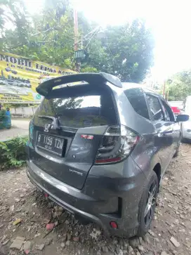 Sewa Mobil Rental Mobil Matic dan Manual Lepas Kunci