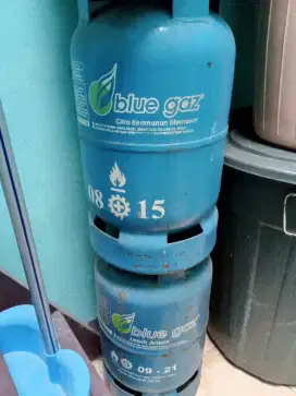 2 Tabung blue gas 5.5 kg kosong