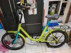 Sepeda mini R 20 model minion