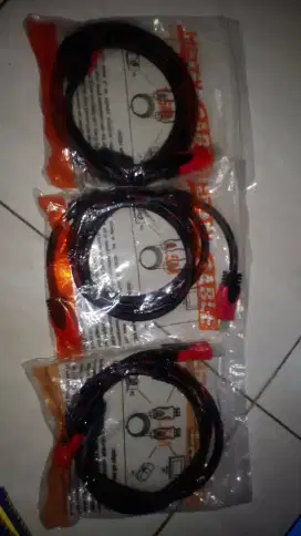 Kabel HDMI Serat kyk difoto