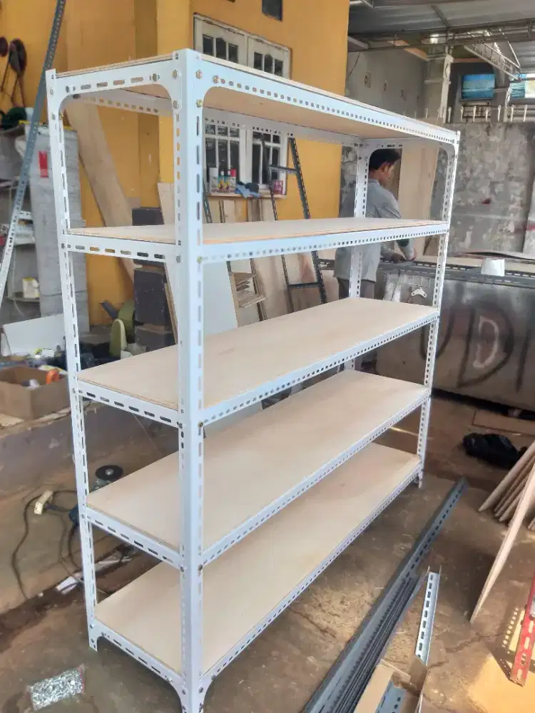 Rak besi T150xP150xL40