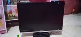 Monitor Samsung 22 inchi