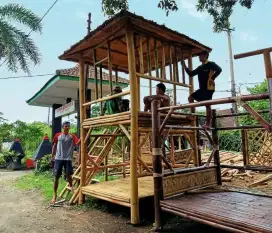 Gazebo Bambu Tingkat