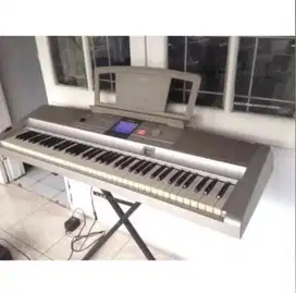 KEYBOARD YAMAHA DGX305