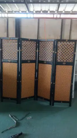 Partisi Ruangan 3 pintu