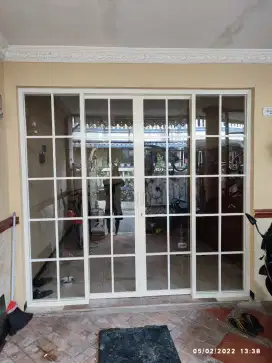 Kusen aluminium pintu jendela dan kaca