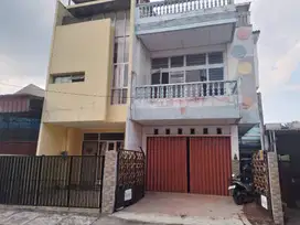 Rumah di tengah kota Palembang