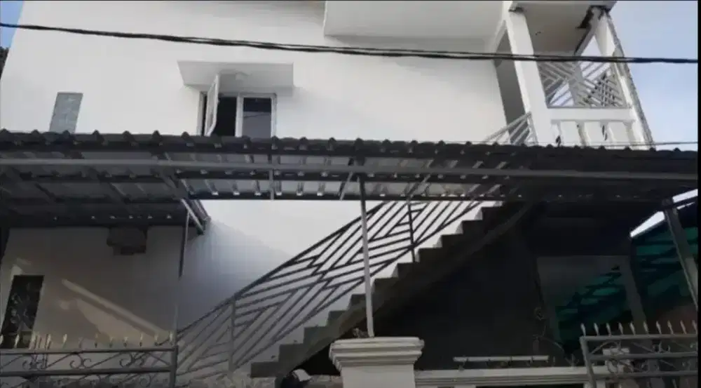 Kontrakan murah dan strategis. Dekat ke Tanah Kusir dan Kebayoran Lama