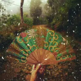 kipas kayu souvenir