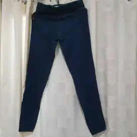 Jeans merk AKO ukuran M