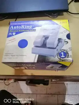 Pelubang Kertas dan Dokumen AHP 802 Auto Ring