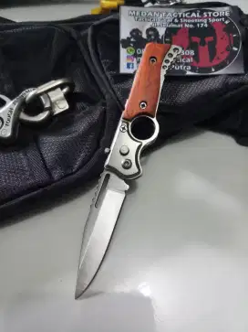 Pisau Lipat Outdoor Auto Kecil Senter Grip Kayu (MEDAN TACTICAL STORE)