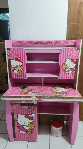 Meja belajar anak perempuan hello kitty