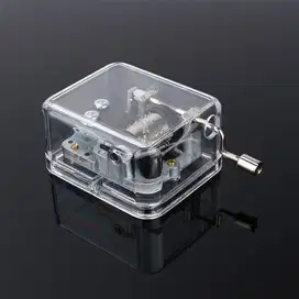 Music Box Acrylic Manual Kotak Musik Hadiah Ulang Tahun Kado Unik