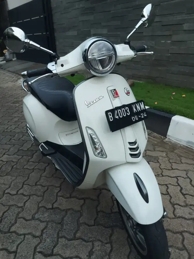 Piaggio Vespa Primavera S 150 i-get ABS Facelift LED Pearl White