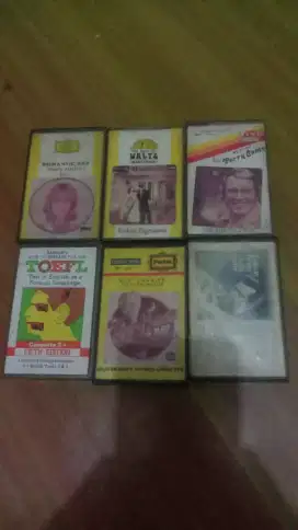Kaset radio lama