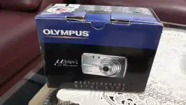 Dijual Kamera Digital Olympus beserta Perlengkapan