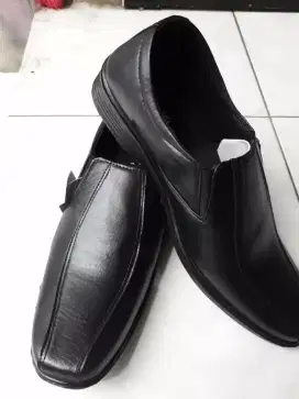 Sepatu pantofel buat Wisuda dll