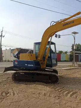 Excavator Komatsu PC60-5