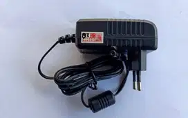 Adaptor 12 Volt 2.0 Amp