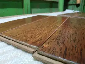 Lantai Parket UV Coating Bisa Pasang Sendiri