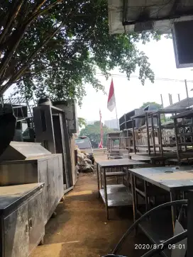 Peralatan bekas dapur restoran