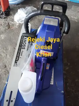 Mesin Gergaji Chainsaw Tanos 22 Inch