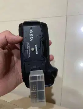 Battery grip GB-E8 untuk canon 600d,550d,500d