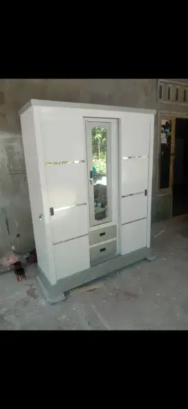 Almari 3 pintu slide