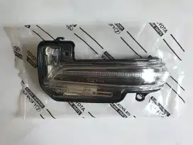 Lampu Sein Kiri Innova Reborn ORIGINAL 100% OEM !