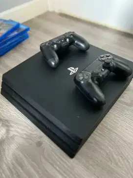 Saya Lagi cari ps 4 saya beli ps4 slim fat/pro tawarin cocok saya beli