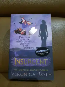 Novel Bacaan Bahasa Inggris Insurgent Veronica Roth