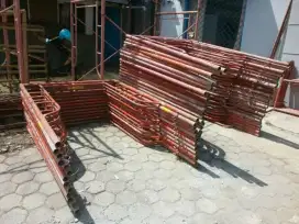 Menyediakan scaffolding