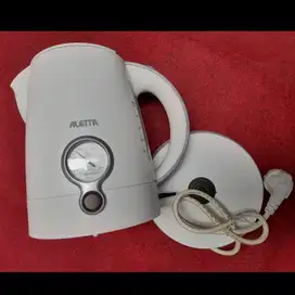 Kettle Jug Pemanas Air 1.7 Liter Aletta