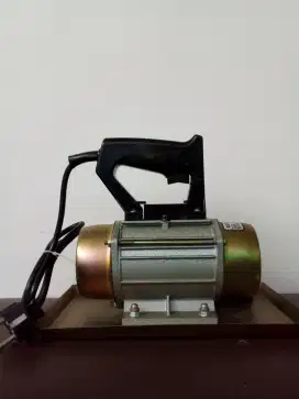 Mesin trowel bergetar listrik