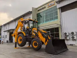 JCB Backhoe Loader 3CX Plus +
