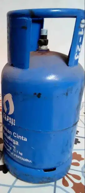 Tabung LPG 12kg ada 2 tabung