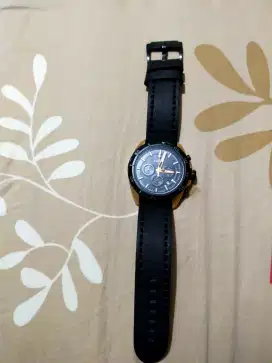 Jam tangan Pria Merk Fossil apa adanya.