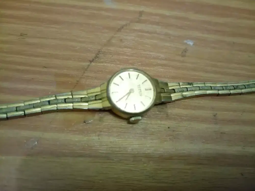 Jam Tangan Cewek Titus Manual
