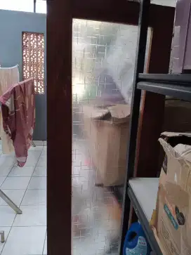 Daun jendela Jati Dengan kaca kuno
