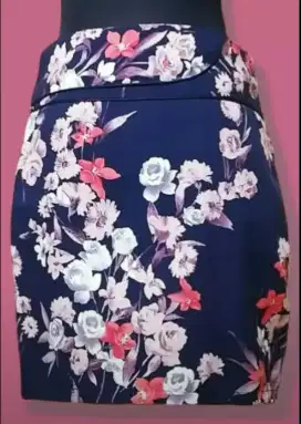 Prelove bahan adem rok uk.M